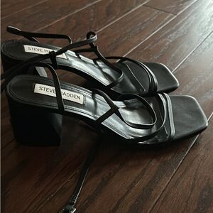 Steve Madden Black Heels with Strappy Design and Medium Heel